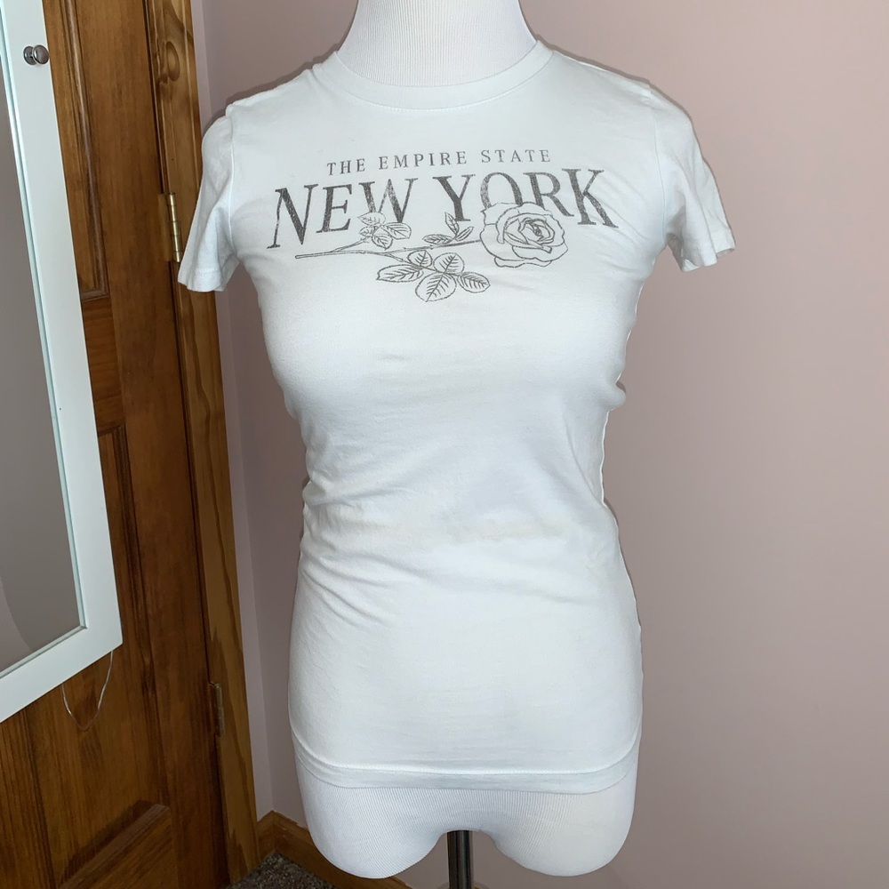 White The Empire State New York Classic Crew tee shirt from Aéropostale